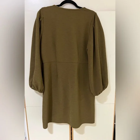 Button down Dress - Picture 2 of 2